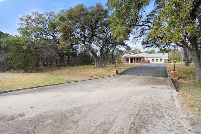 view of front of house with a front yard