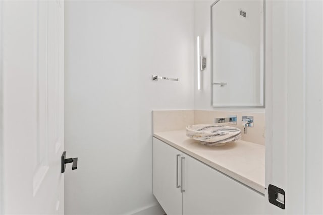 608 Whispering Oaks Dr, Salado, TX 76571 - bathroom featuring vanity