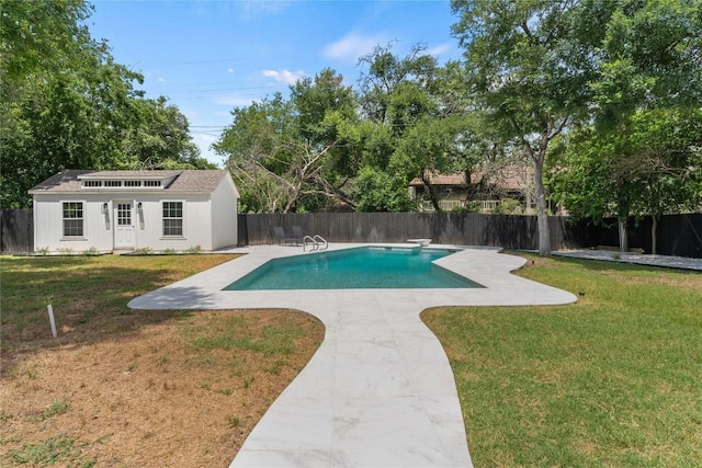 608 Whispering Oaks Dr, Salado, TX 76571 - view of pool with an outbuilding and a patio