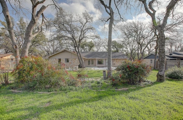 exterior space featuring fence