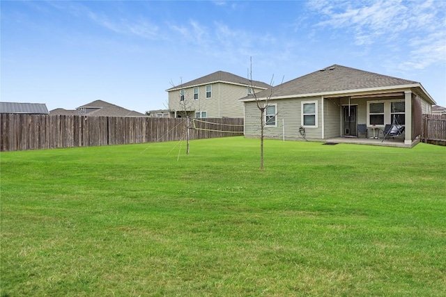 view of yard featuring a patio