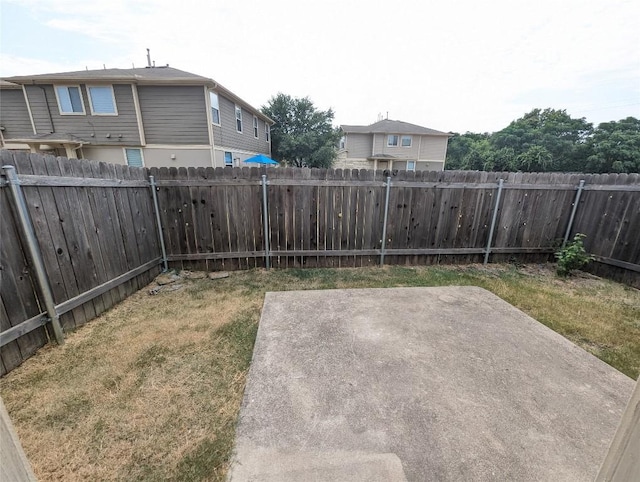 view of yard with a patio