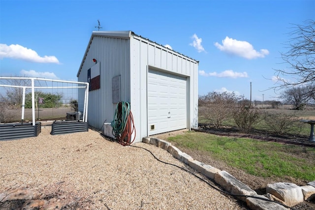 exterior space featuring driveway