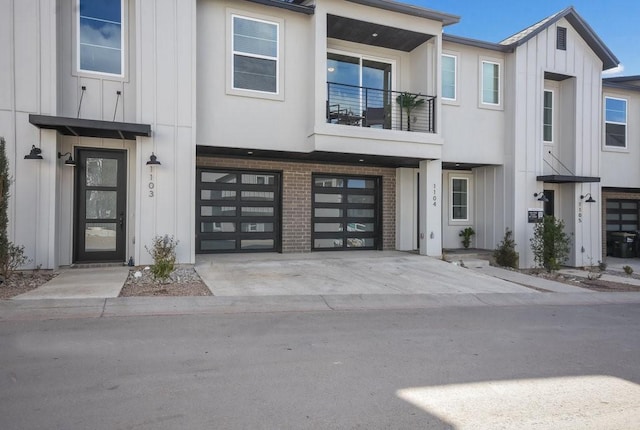 view of front of house with a garage