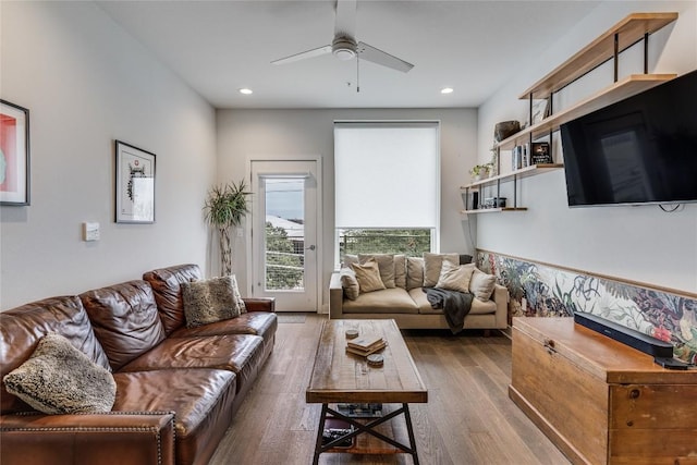 1800 E 4th St Unit 337, Austin, TX 78702 - living area featuring ceiling fan, wood finished floors, and recessed lighting