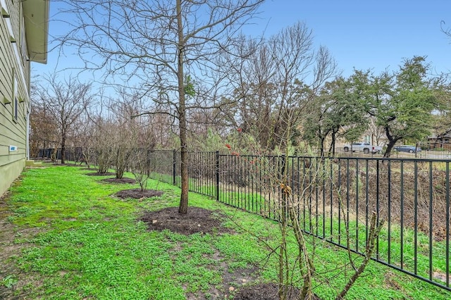 10610 Wills Loop, Austin, TX 78717 - view of yard