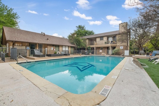5608 Cougar Dr Unit 220, Austin, TX 78745 - view of community pool