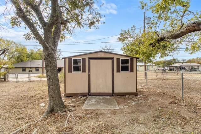 501 Hill St, Copperas Cove, TX 76522 - view of shed featuring a fenced backyard