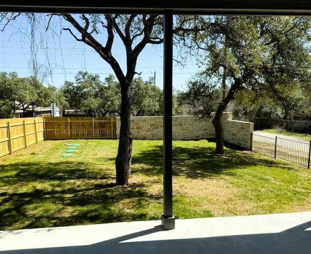 18208 Gregg Bluff Rd, Jonestown, TX 78645 - photo 32