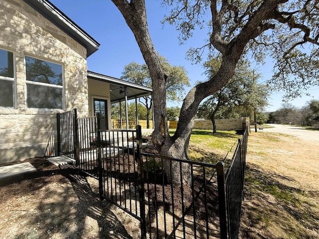 18208 Gregg Bluff Rd, Jonestown, TX 78645 - photo 33