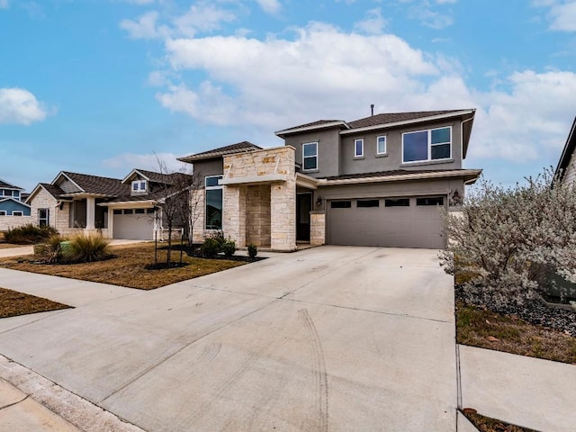 view of front property featuring a garage