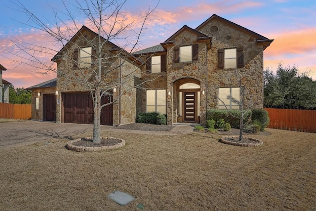 view of front facade featuring a garage