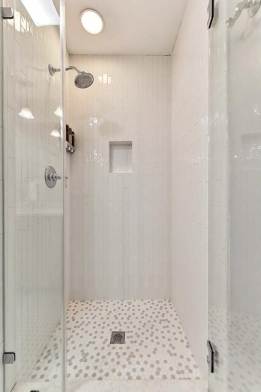 906 E 43rd St, Austin, TX 78751 - full bathroom featuring a stall shower