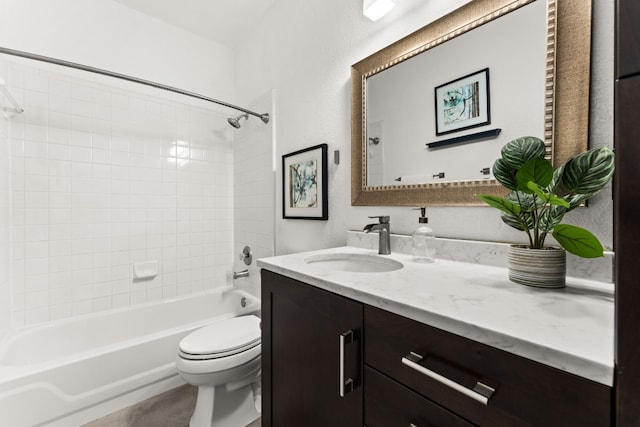 3305 Avenal Dr, Austin, TX 78738 - full bathroom with vanity and shower / tub combination