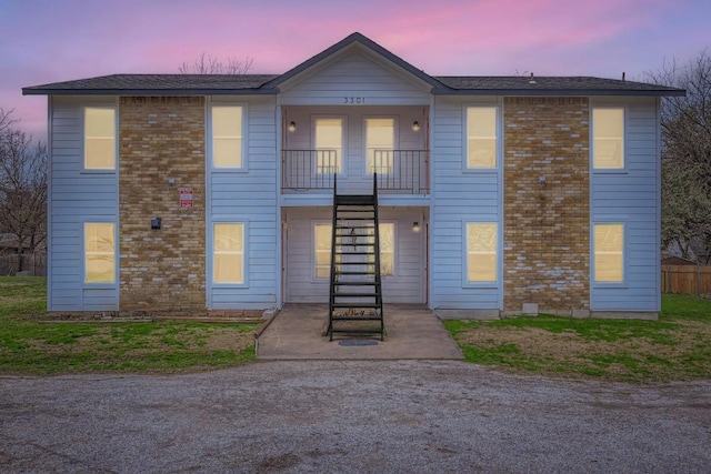 view of front of house