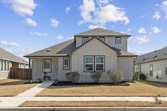 front of property with covered porch