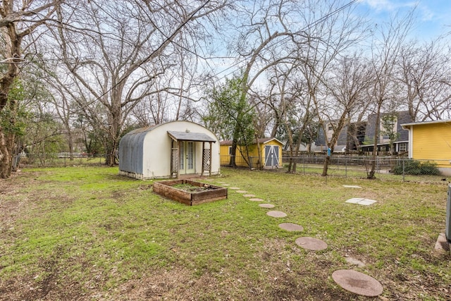 view of yard with a shed