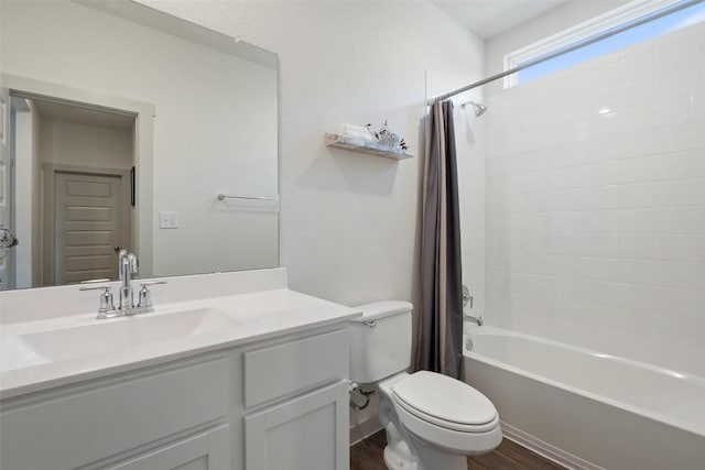 116 Big Cypress Bayou Rd, Hutto, TX 78634 - bathroom featuring toilet, vanity, shower / tub combo, and wood finished floors