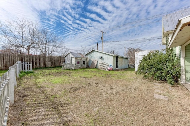 308 N Broad St, Coupland, TX 78615 - photo 33