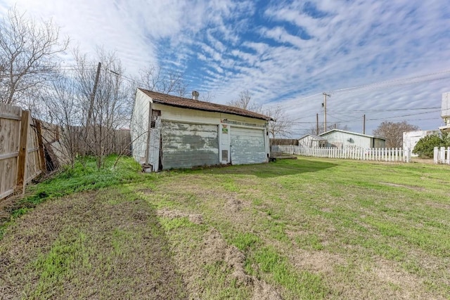 308 N Broad St, Coupland, TX 78615 - photo 34
