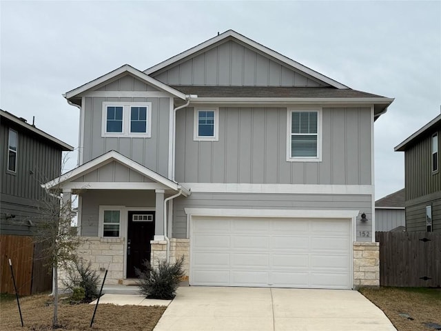 craftsman house featuring a garage