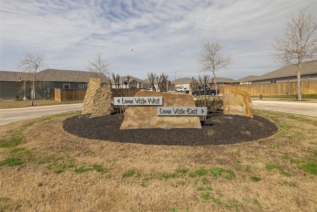 view of community / neighborhood sign