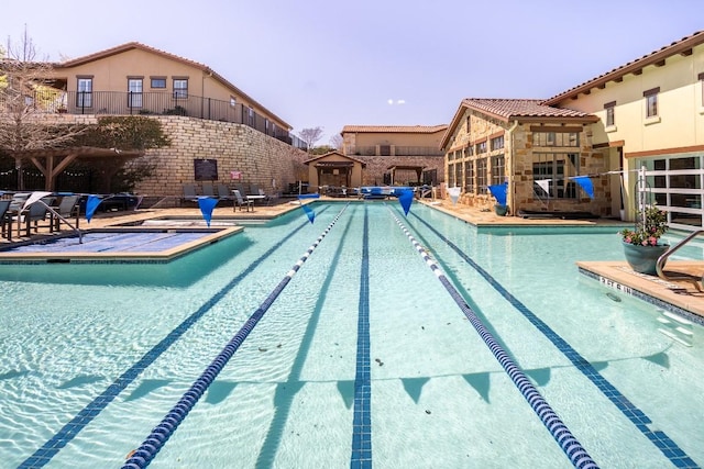 view of swimming pool