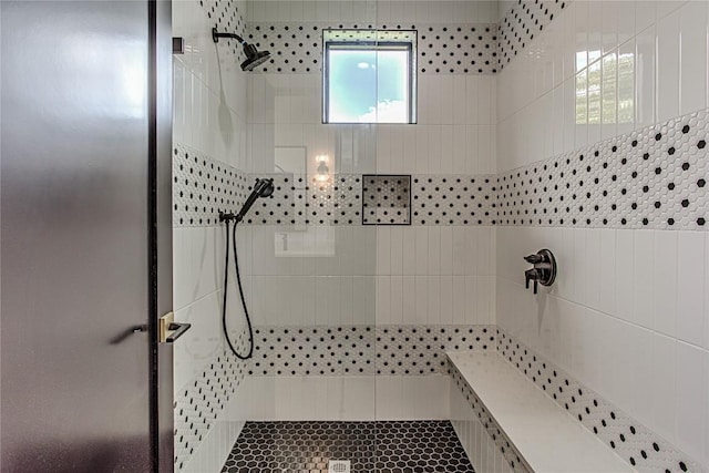 1012 Impala Dr, Granite Shoals, TX 78654 - bathroom with a tile shower