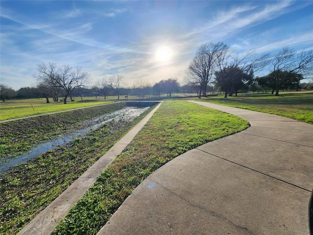 2000 Donna Dr, Taylor, TX 76574 - view of community with a lawn