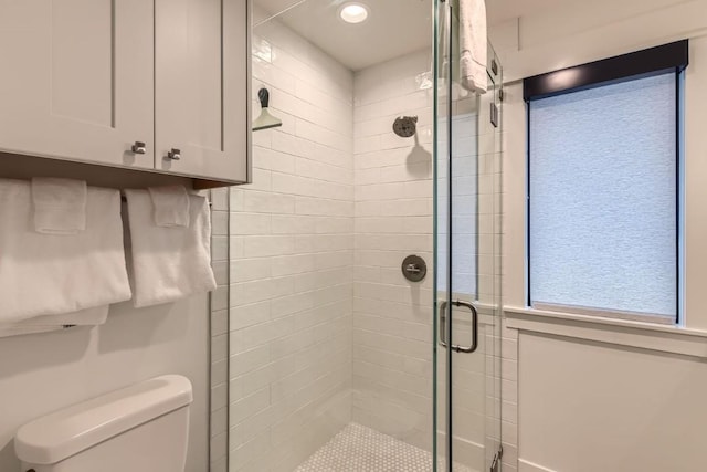 19217 Lost Tree Cv, Spicewood, TX 78669 - full bath featuring a shower stall and toilet