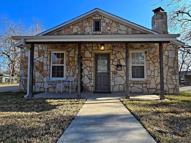 property entrance with a porch