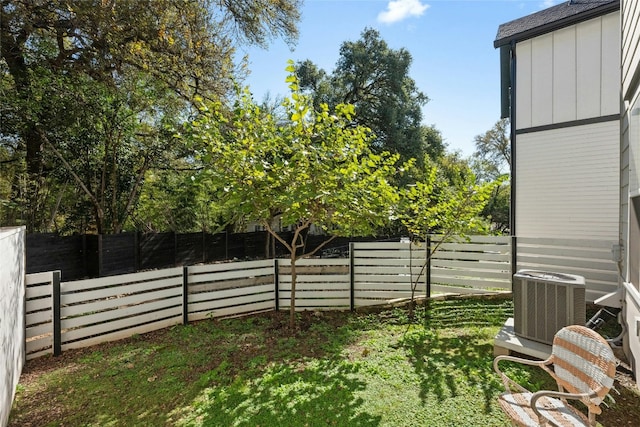 3809 Valley View Rd Unit 19, Austin, TX 78704 - view of yard with central AC