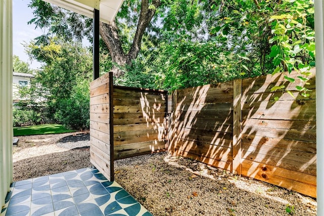 11233/4 Gunter St Unit 2, Austin, TX 78702 - view of patio / terrace