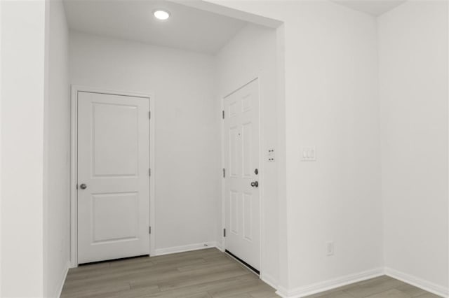 168 Bosque Dr, San Marcos, TX 78666 - entrance foyer featuring light wood-type flooring, baseboards, and recessed lighting