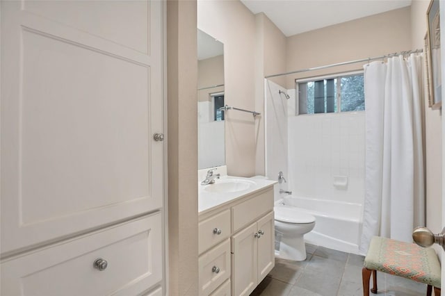 full bathroom featuring toilet, shower / bath combo with shower curtain, tile patterned floors, and vanity