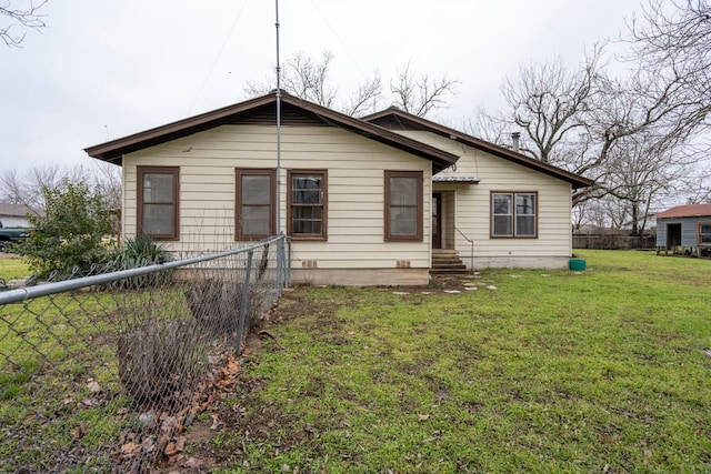 view of front of house with a front yard