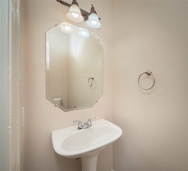 bathroom with sink