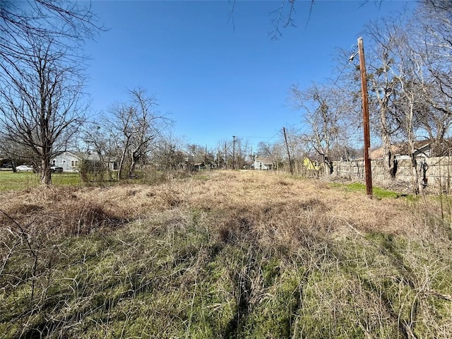 104 Sams St, Taylor, TX 76574