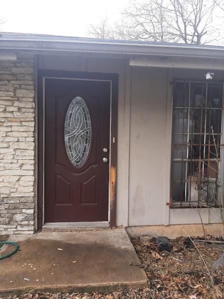 view of property entrance