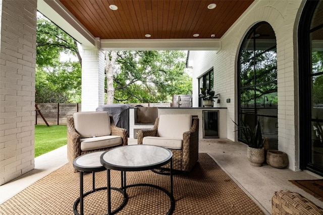 view of patio featuring an outdoor kitchen