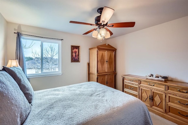 bedroom featuring ceiling fan