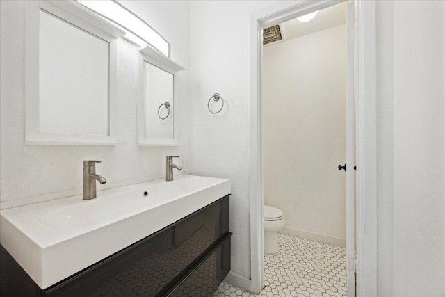 300 Tilbury Ln, Austin, TX 78745 - bathroom with toilet and vanity
