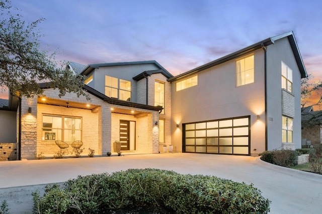 view of front of property featuring a garage