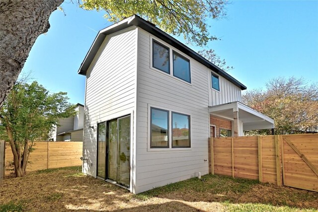 2717 Lyons Rd Unit 2, Austin, TX 78702 - photo 17