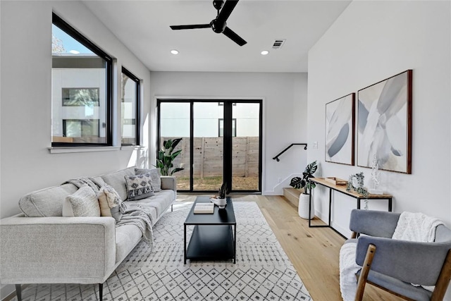 2717 Lyons Rd Unit 2, Austin, TX 78702 - photo 5