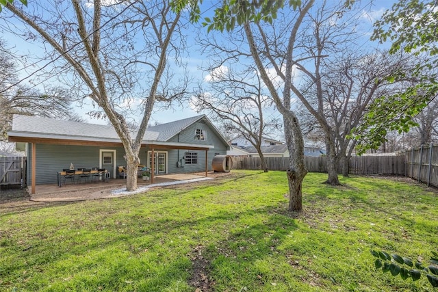 4608 Arapahoe Trl, Austin, TX 78745 - fenced backyard with a patio