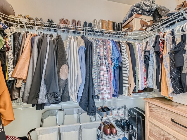 1201 Grove Blvd Unit 2803, Austin, TX 78741 - view of spacious closet
