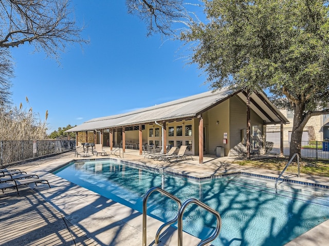 1201 Grove Blvd Unit 2803, Austin, TX 78741 - community pool with a patio area