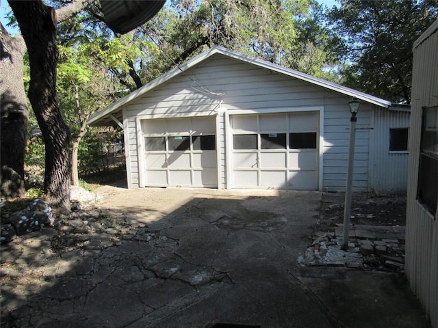 view of detached garage