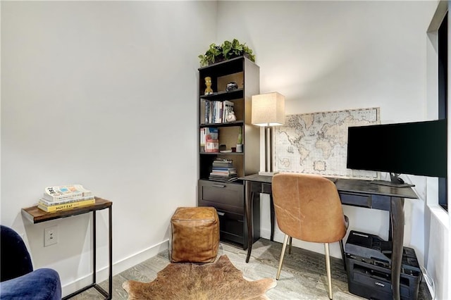 800 Embassy Dr Unit 319, Austin, TX 78702 - home office featuring light wood finished floors and baseboards